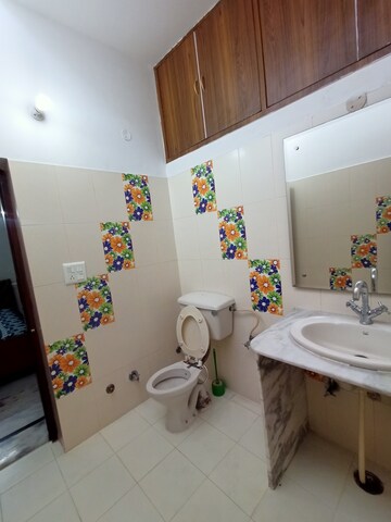 Furnished Amenities in 2 BHK Independent House at Sector 16 – for Rent