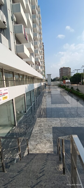 3 BHK Apartment For Rent in Sarvome Shree Homes, Sector 45