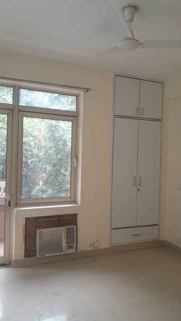 2 BHK Builder Floor For Rent in Unitech Woodstock Floors, Sector 50