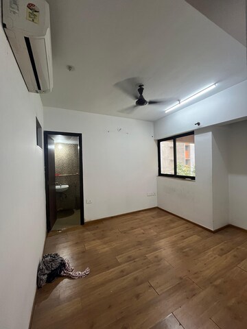 Master Bedroom in 1.5 BHK Apartment at Lodha Palava City, Dombivli East – for Sale