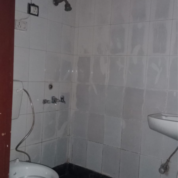 Attached Bathroom in 1 RK Builder Floor at Pushp Vihar – for Rent