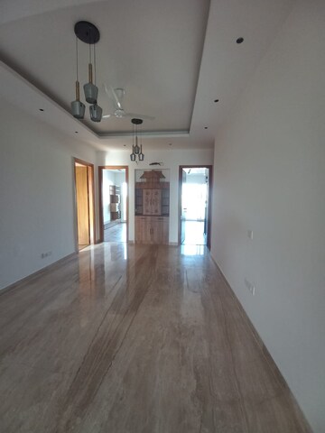 Building Lobby in 3 BHK Builder Floor at Kohli One Malibu Town, Sector 47 – for Rent