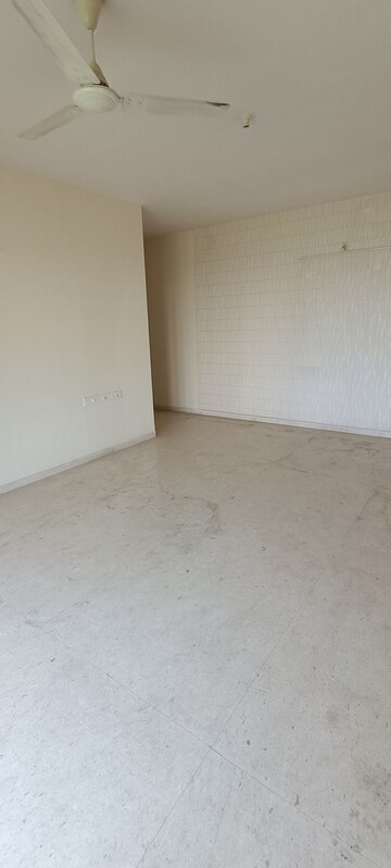 Room in 2 BHK Apartment at Kalpataru Hills Phase II, Manpada – for Sale