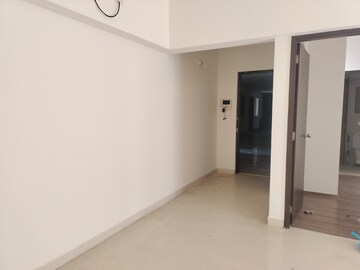 Room in 3 BHK Apartment at Lodha Splendora, Ghodbunder Road – for Sale
