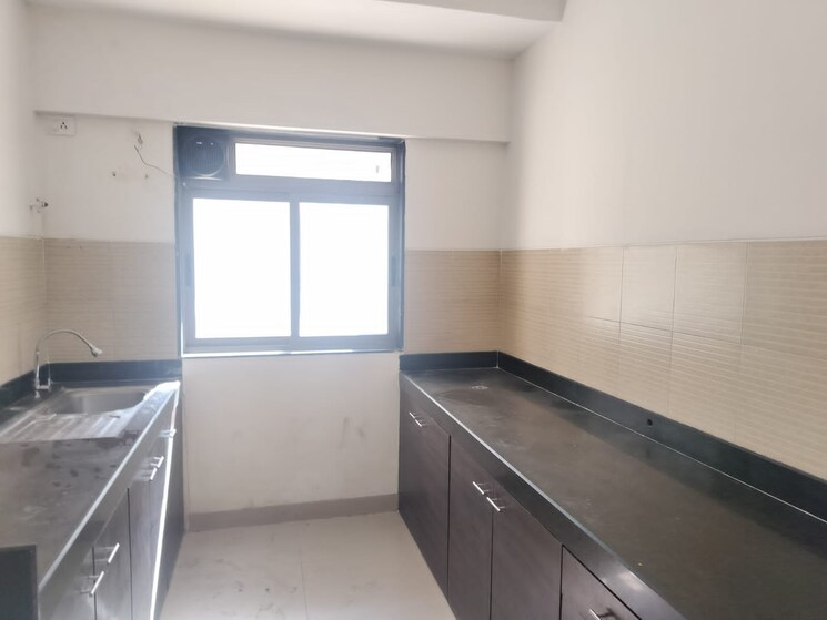 Kitchen, lodha-splendora 3 Bedroom 952 Sq.Ft. Apartment In Ghodbunder Road Thane 8126825