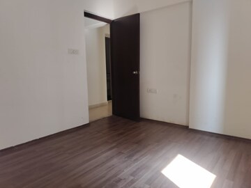 Room in 3 BHK Apartment at Lodha Splendora, Ghodbunder Road – for Sale