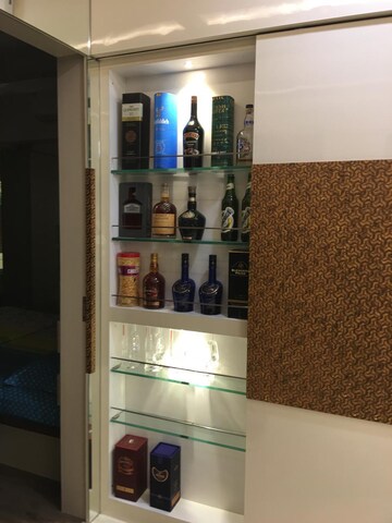 Furnished Amenities in 2 BHK Apartment at Lodha Amara, Kolshet Road – for Rent