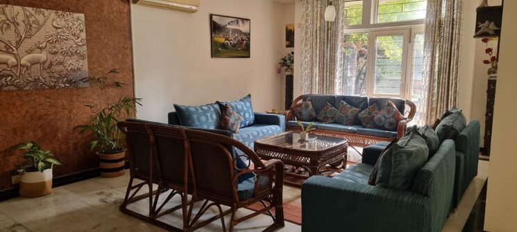 Living Room, unitech-nirvana-country-aspen-greens 6+ Bedroom 5000 Sq.Ft. Villa In Sector 50 Gurgaon 8126835