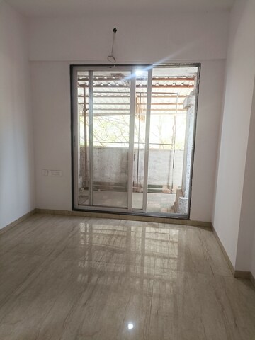 Room in 3 BHK Apartment at Samrin Heritage, Panch Pakhadi – for Sale