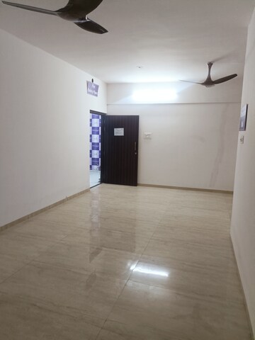 Room in 3 BHK Apartment at Samrin Heritage, Panch Pakhadi – for Sale