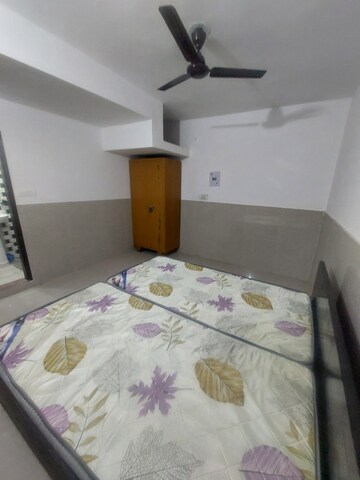 Furnished Amenities in 1 BHK Apartment at Sarita Vihar – for Rent