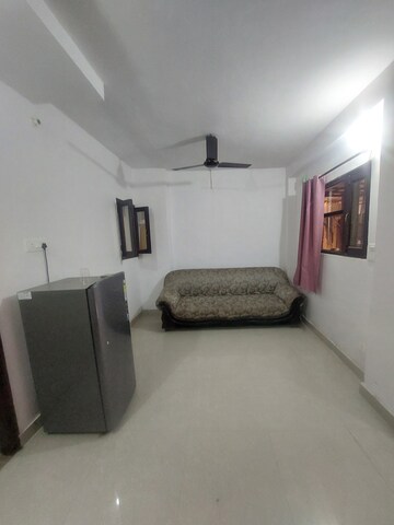 Furnished Amenities in 1 BHK Apartment at Sarita Vihar – for Rent