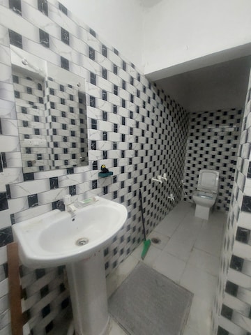 Master Bedroom in 1 BHK Apartment at Sarita Vihar – for Rent