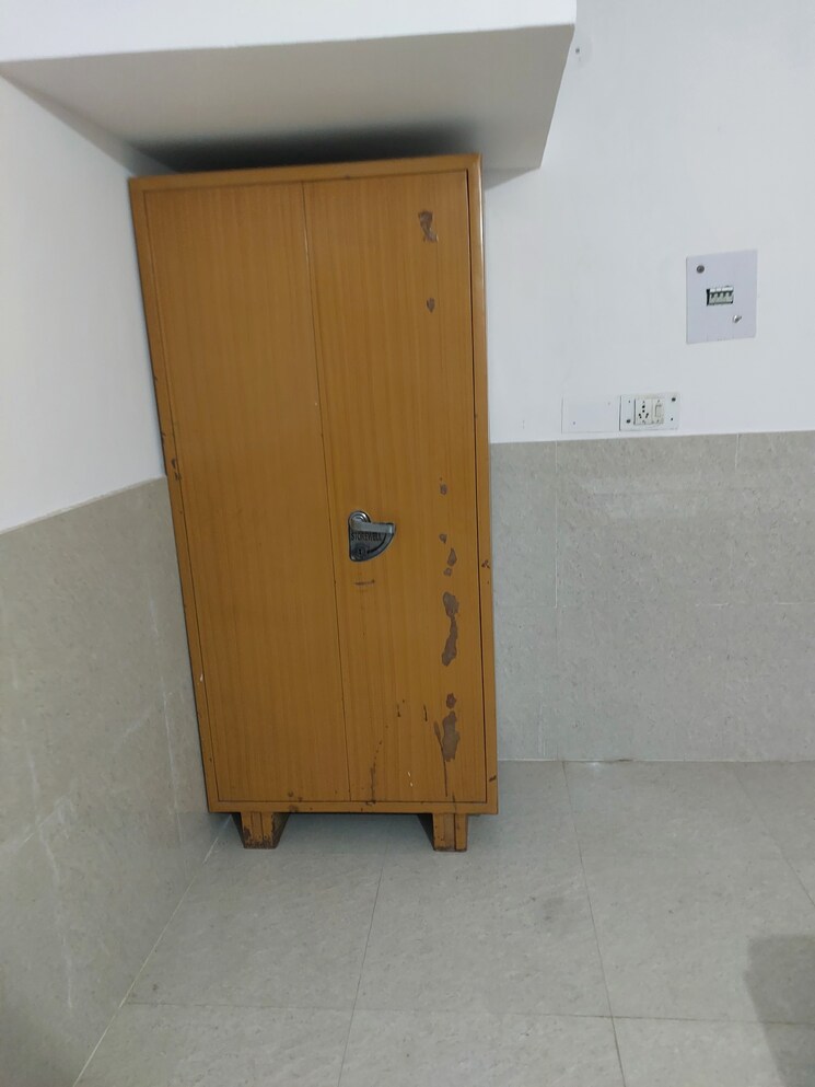 Room, sarita vihar 1 Bedroom 400 Sq.Ft. Apartment In Sarita Vihar Delhi 8126845