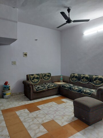Furnished Amenities in 1 BHK Apartment at Sarita Vihar – for Rent