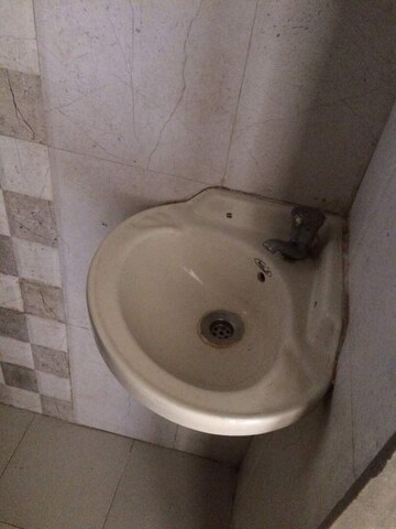 Master Bedroom in 2 BHK Apartment at Chamunda Residency, Ghansoli – for Rent