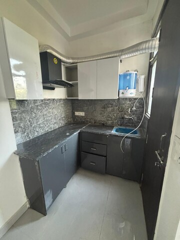 Kitchen in 1 BHK Builder Floor at Sector 52 – for Rent