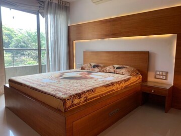 Bedroom in 2.5 BHK Apartment at Oberoi Realty Splendor, Jogeshwari East – for Rent