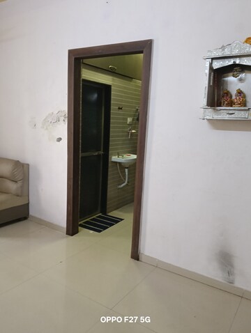 Room in 1 BHK Apartment at Jamuna Tower, Mira Road – for Rent