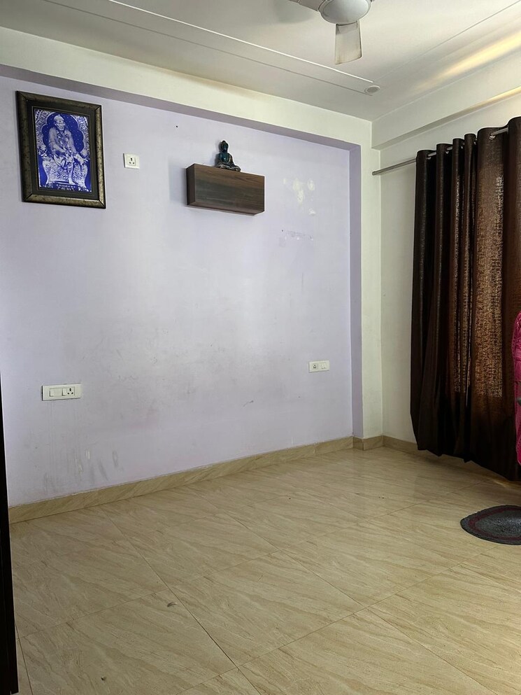 Room, vipul-world-floors 3 Bedroom 1500 Sq.Ft. Builder Floor In Sector 48 Gurgaon 8127042