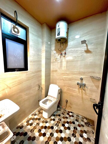 Furnished Amenities in Studio Builder Floor at Sector 52 – for Rent
