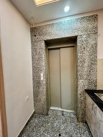 Building Lobby in Studio Builder Floor at Sector 52 – for Rent