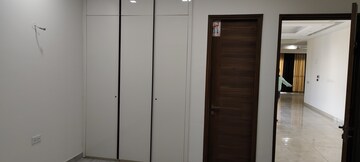 Room in 4 BHK Penthouse at Uchdpl Veridia Oakwood Enclave, Wave City – for Sale