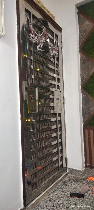 Staircase in 2 BHK Builder Floor at Ashoka Enclave Faridabad, Sector 34 – for Rent