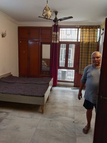 Living Room in 2 BHK Builder Floor at Ansal Plaza Sector-23, Sector 23 – for Rent