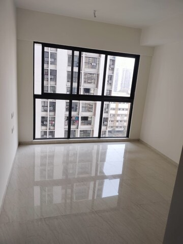 Room in 2 BHK Apartment at Lodha Crown Quality Homes, Majiwada – for Rent
