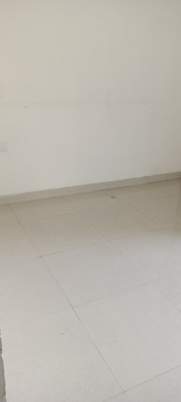 Room in 2 BHK Apartment at Sobha City Gurgaon, Sector 108 – for Rent