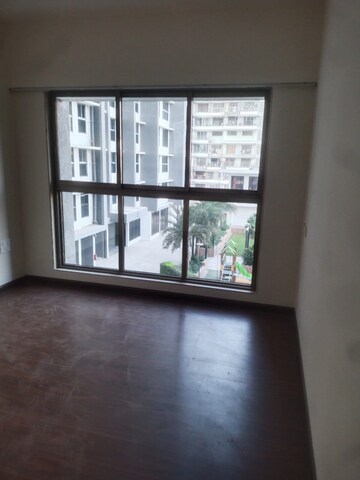 Room in 2 BHK Apartment at Rajesh Raj Infinia, Malad West – for Rent