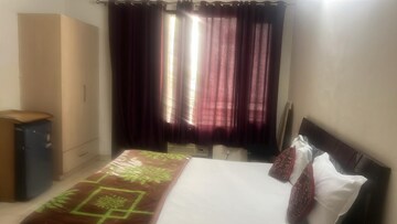 Living Room in 6+ BHK Independent House at Raheja Vedas, Sector 108 – for Rent