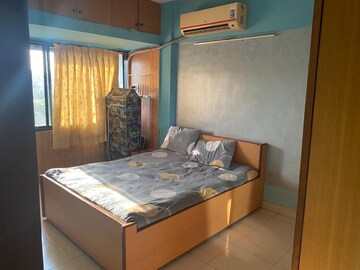 Bedroom in 1 BHK Apartment at Deepak Daffodils, Andheri East – for Rent