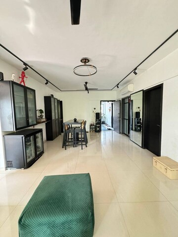 Living Room in 3 BHK Apartment at Chembur – for Rent