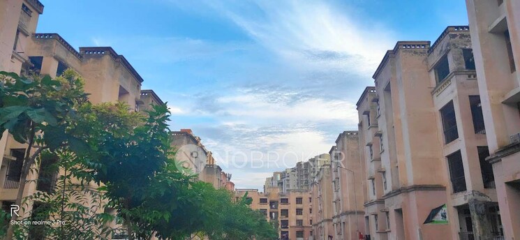 Exterior View, hig-apartments 3 Bedroom 121 Sq.Yd. Builder Floor In Omicron I Greater Noida Greater Noida 8127223