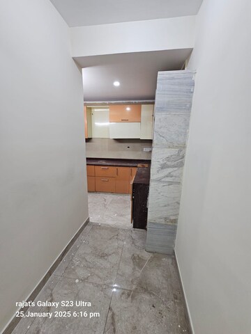 Kitchen in 2 BHK Builder Floor at Sector 57 – for Rent