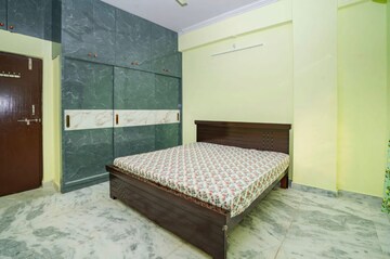 Bedroom in 3 BHK Apartment at Puppalaguda – for Rent
