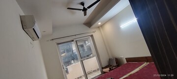 Furnished Amenities in 3 BHK Apartment at Sector 57 – for Rent
