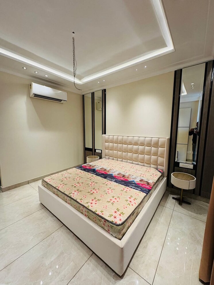 Master Bedroom, ambala highway 3 Bedroom 225 Sq.Yd. Apartment In Ambala Highway Zirakpur 8127380