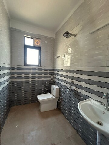 Bathroom in 2 BHK Builder Floor at Saket – for Rent