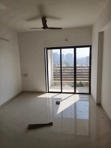 Room in 3 BHK Apartment at Science City – for Sale