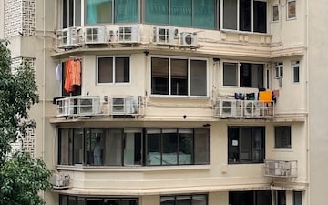 5 BHK Apartment For Sale in Tardeo