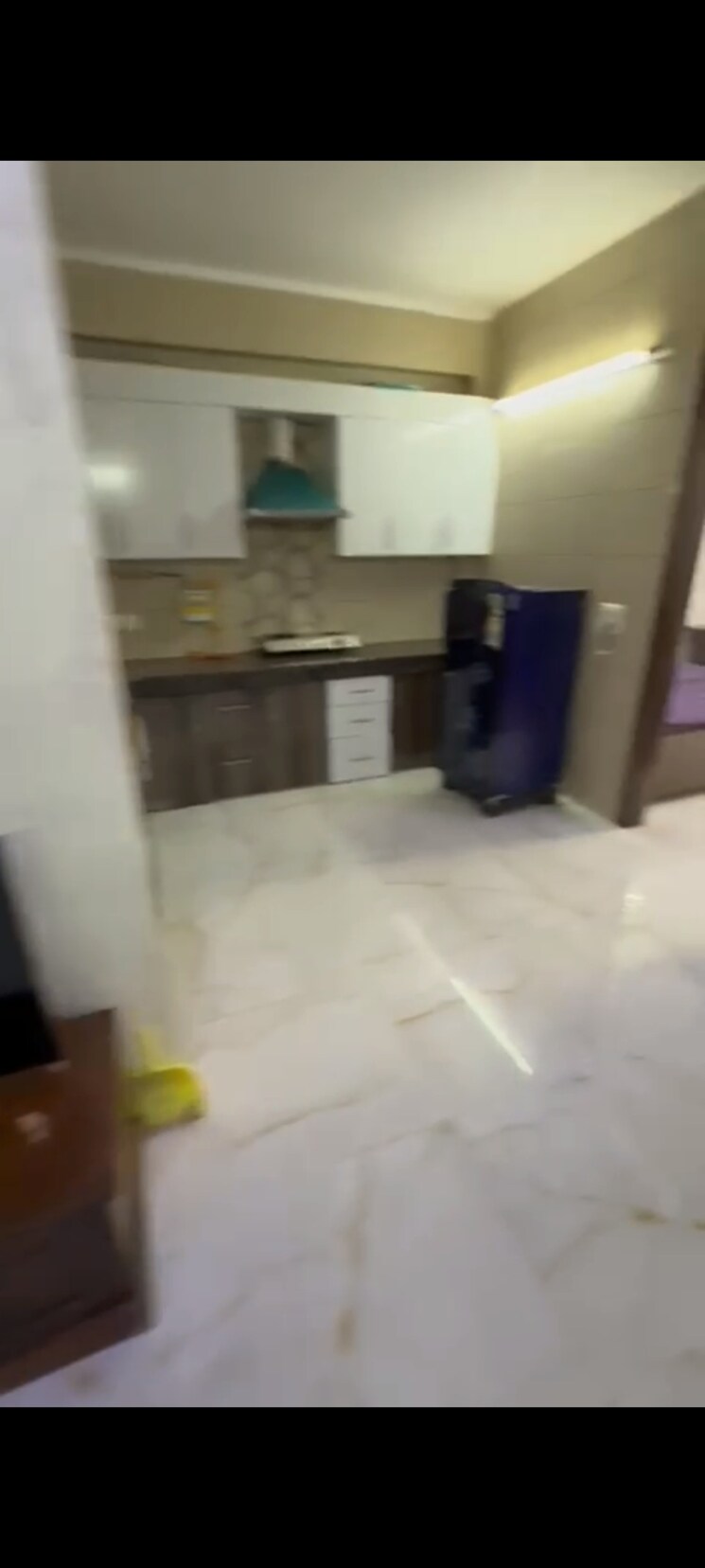 Kitchen, mahavir enclave 1 3 Bedroom 900 Sq.Ft. Builder Floor In Mahavir Enclave 1 Delhi 8127516