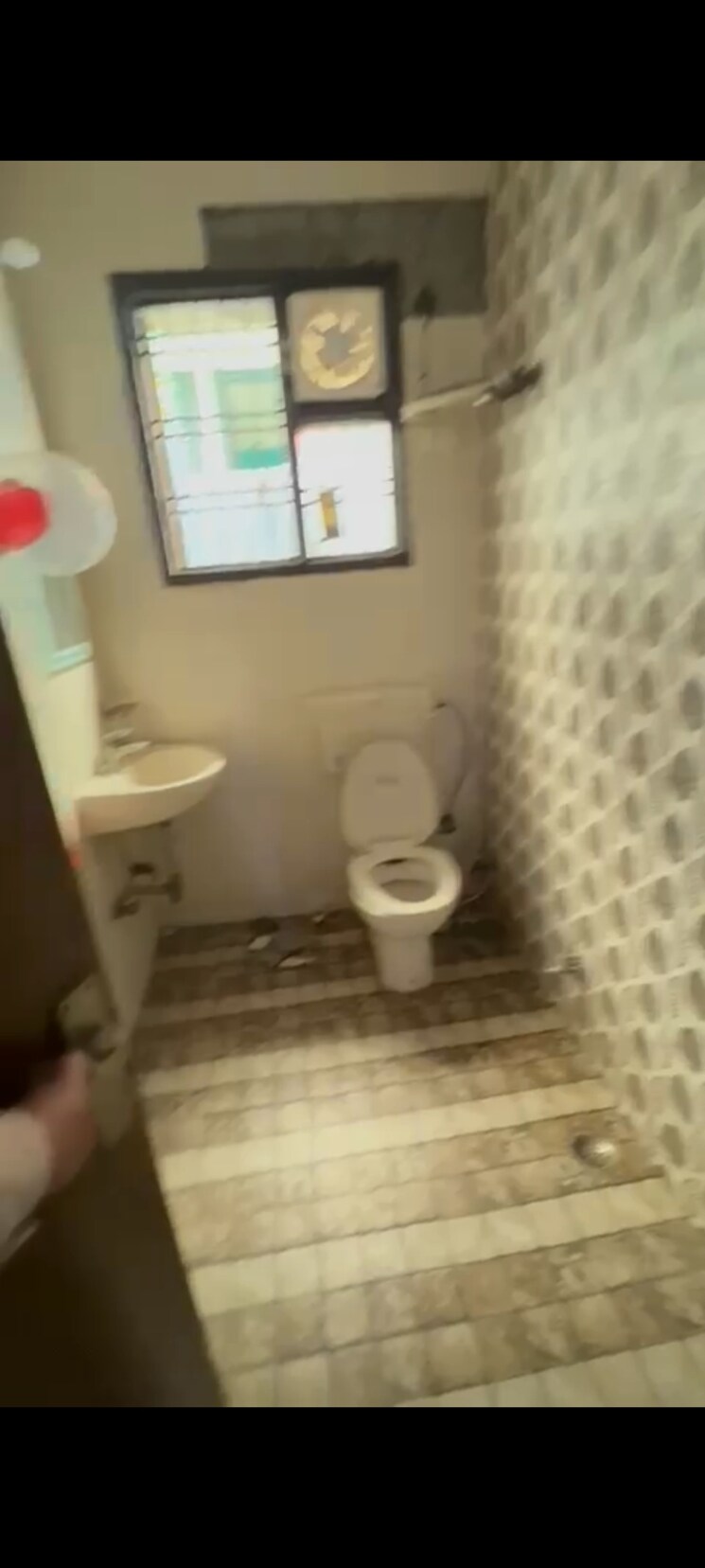 Bathroom, mahavir enclave 1 3 Bedroom 900 Sq.Ft. Builder Floor In Mahavir Enclave 1 Delhi 8127516