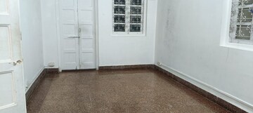 Room in 1 RK Apartment at Colaba – for Sale