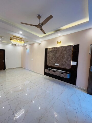 Bedroom in 2 BHK Apartment at East Canal Road – for Sale