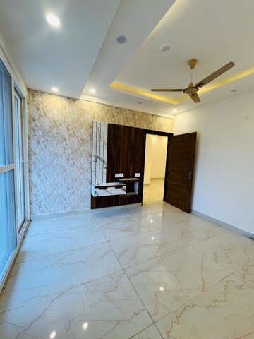 Room in 2 BHK Apartment at East Canal Road – for Sale