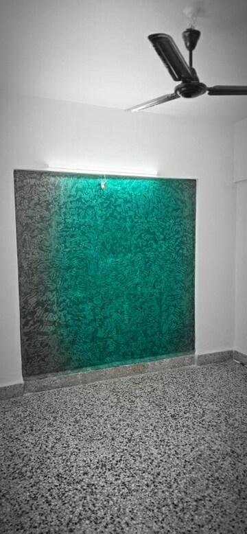 Room in 3 BHK Apartment at Jalvayu Vihar Powai, Powai – for Sale