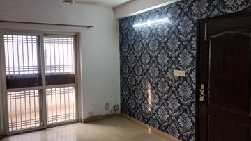 Room in 3 BHK Builder Floor at BPTP Park Elite Floors, Sector 85 – for Rent